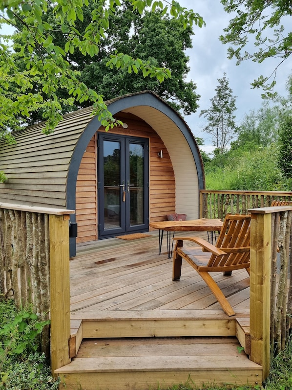 Superior Cabin, Non Smoking, Garden View | Premium bedding, pillowtop beds, individually decorated