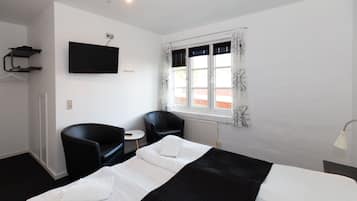 Standard Double Room, Private Bathroom (Skråvej 10)