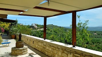 Cottage, 2 Bedrooms, Mountain View | Balcony