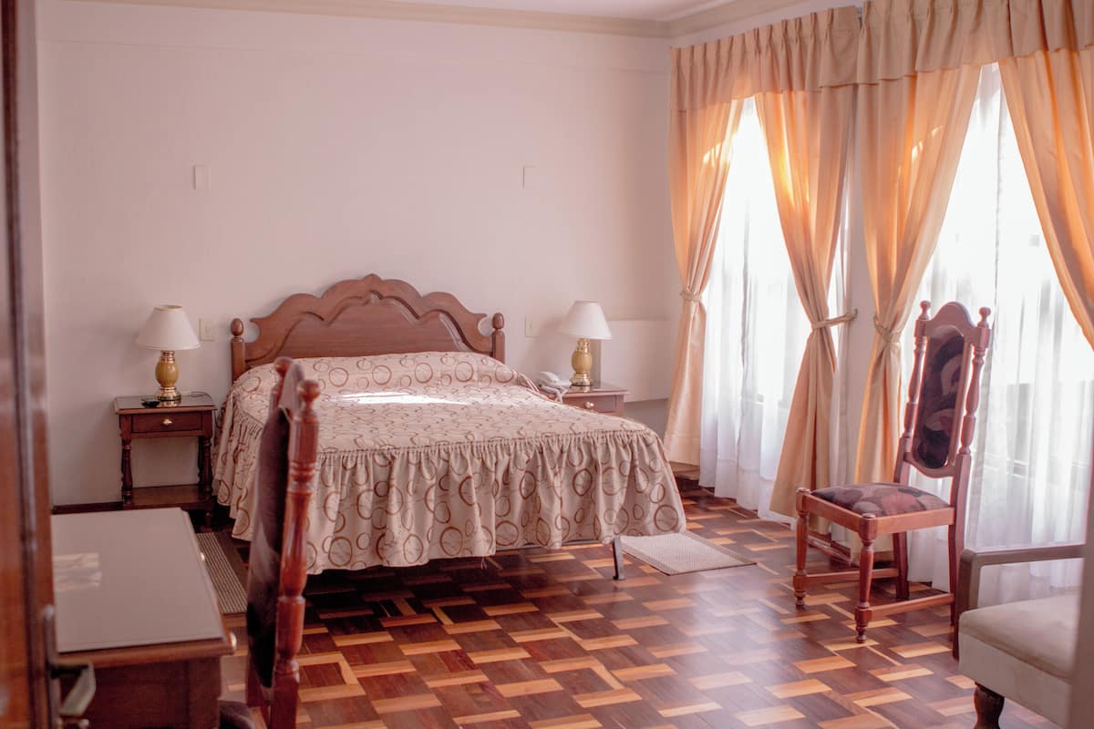 Standard Single Room | Blackout drapes, cribs (free), WiFi (free), bed sheets