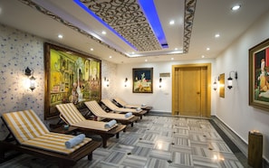 Sauna, Dampfbad, Türkisches Bad/Hamam, Körperbehandlungen