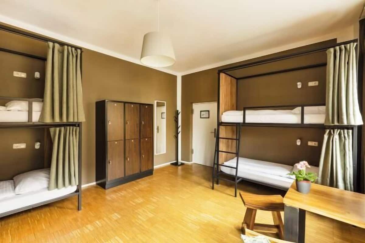 1 habitación, wifi gratis y ropa de cama