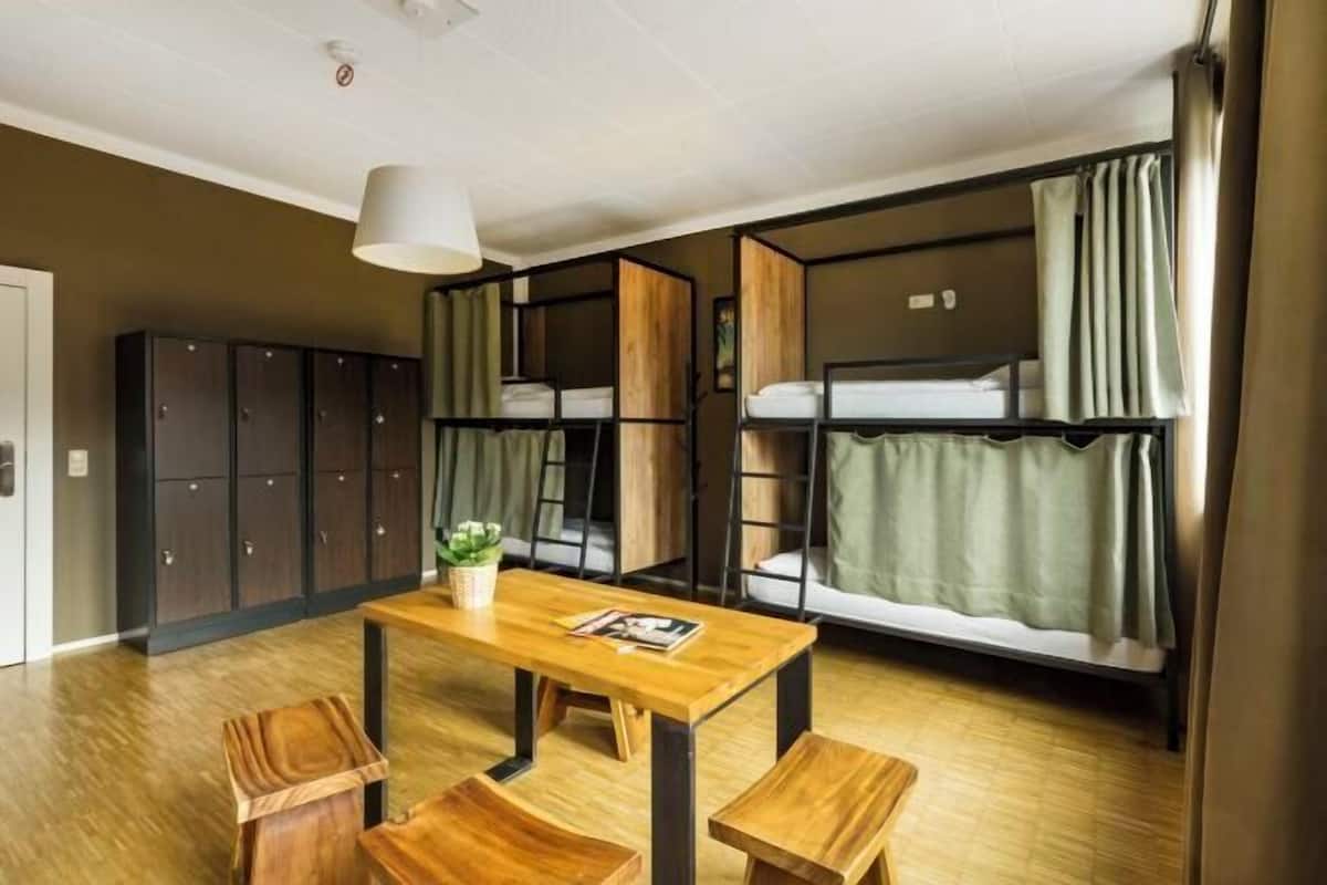 1 habitación, wifi gratis y ropa de cama