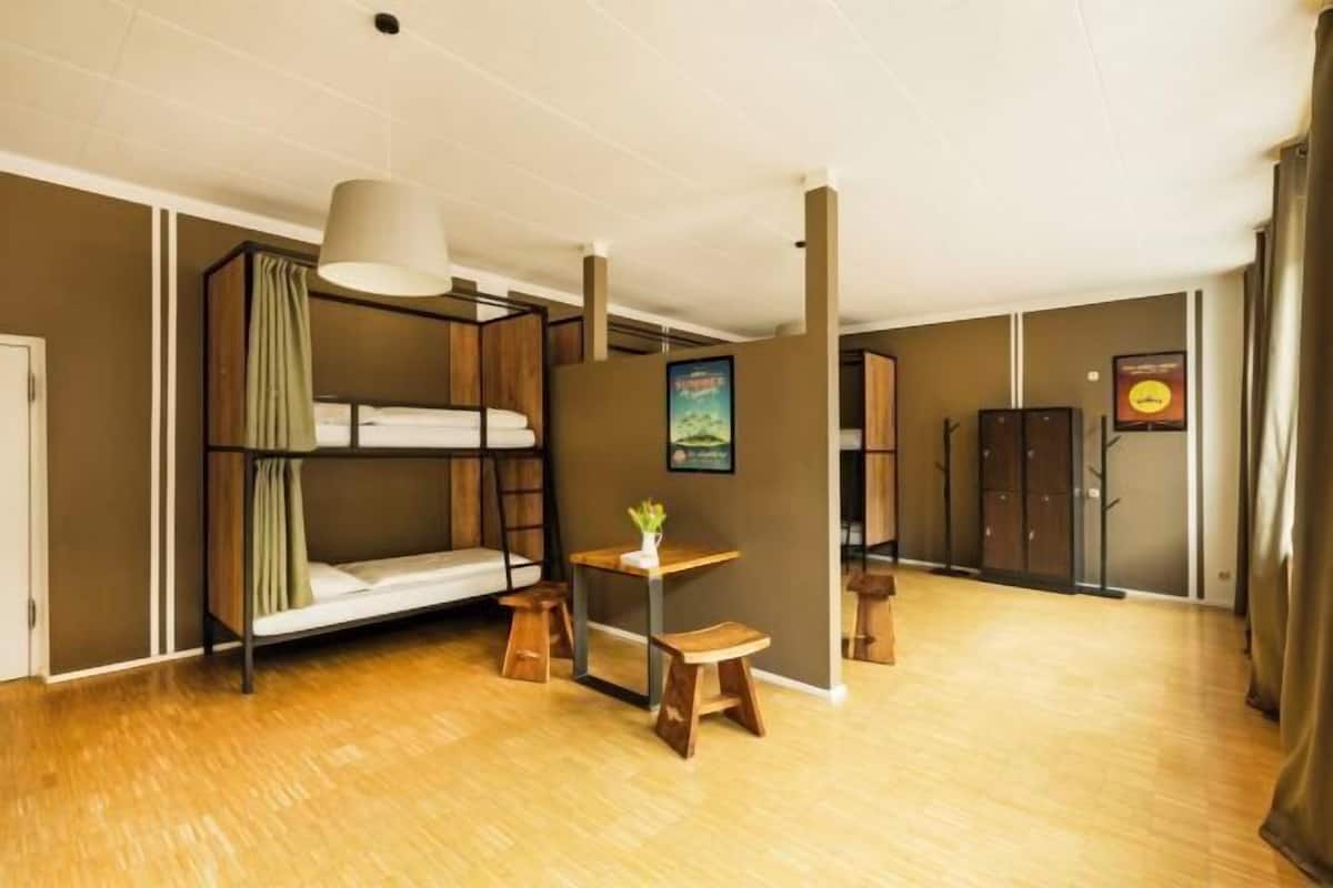 1 habitación, wifi gratis y ropa de cama
