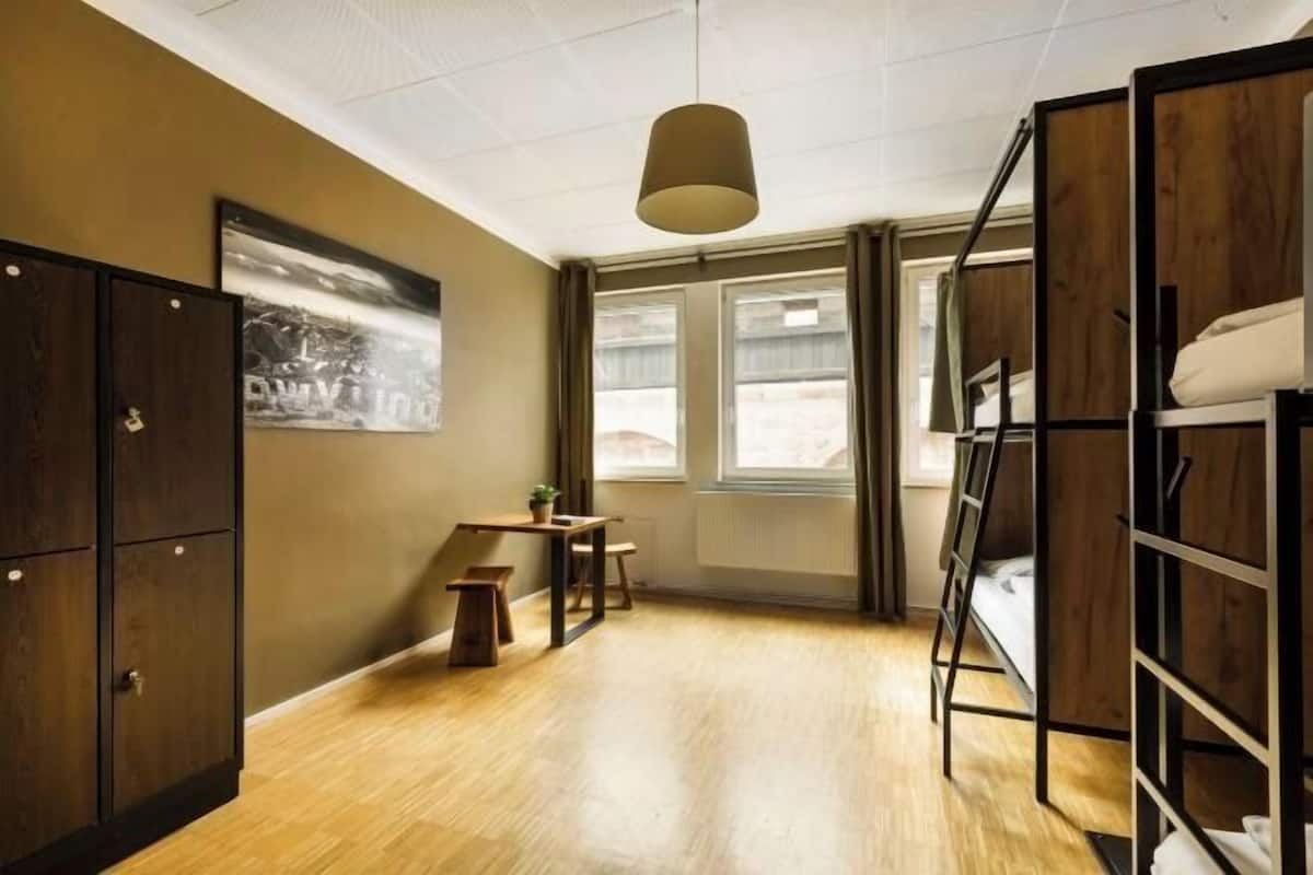 1 habitación, wifi gratis y ropa de cama