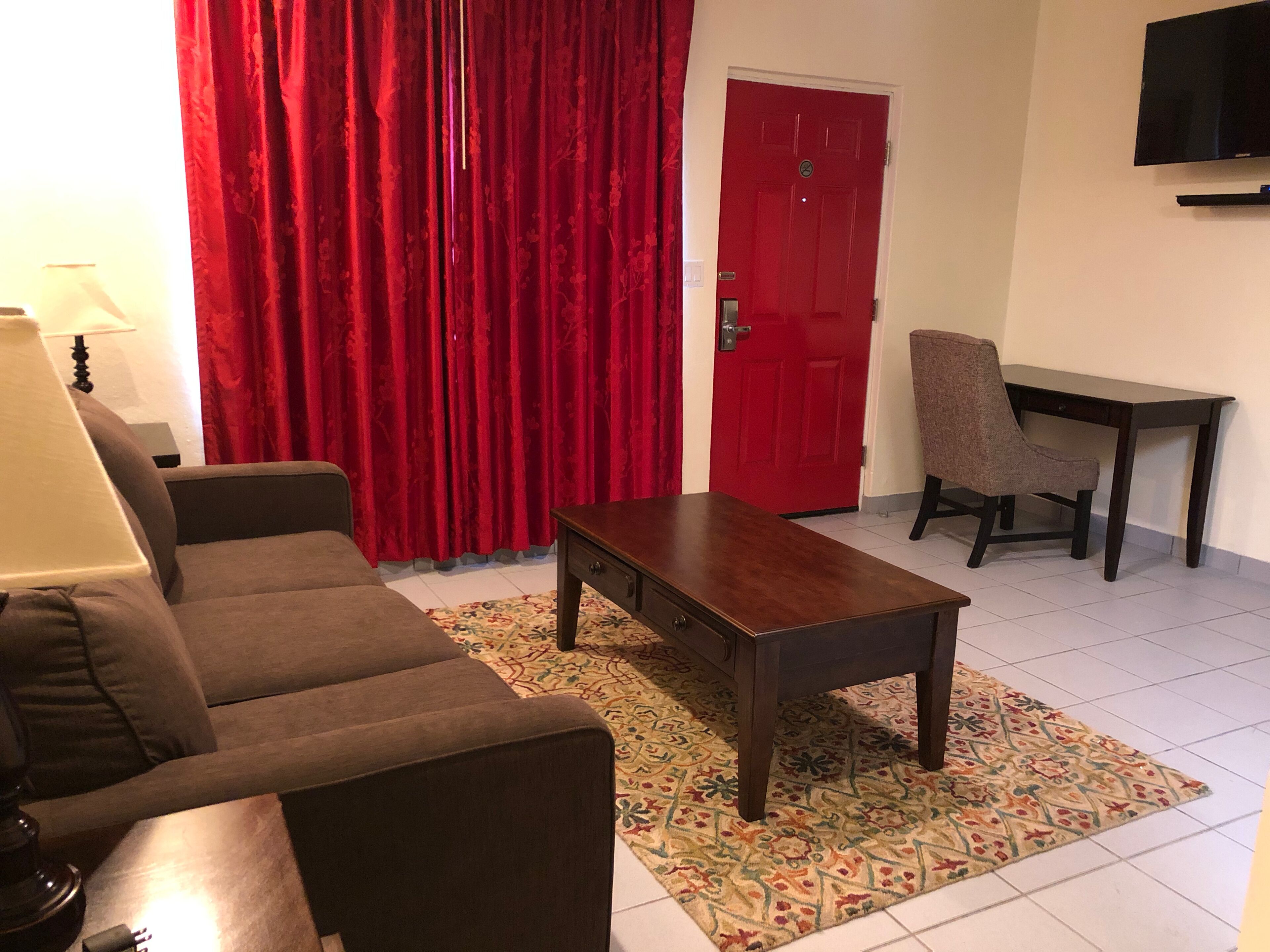 32-inch flat-screen tv with cable channels, tv