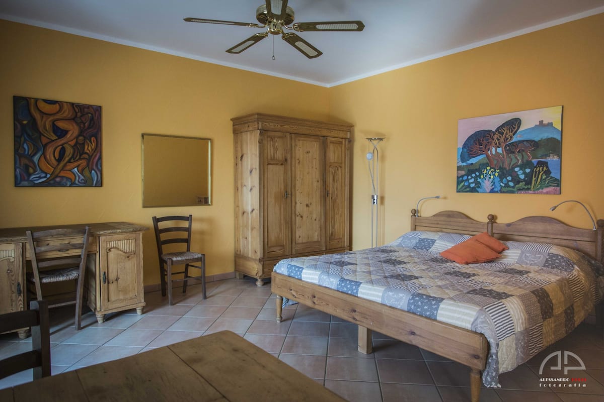 Suite, vista lago | 1 camera, Wi-Fi gratuito, lenzuola