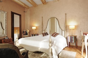 In-room safe, desk, free cots/infant beds, rollaway beds - Antica Locanda Lunetta (Mandas)