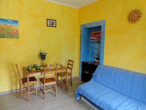 Studio, 1 Bedroom (Tramonto) | Living area