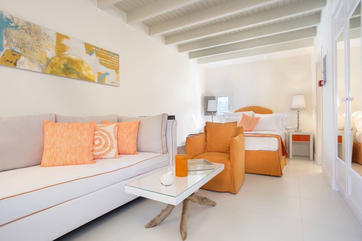 junior studio suite, partial sea view | 1 bedroom, egyptian cotton sheets, premium bedding, in-room safe