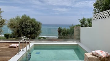 Premium Residence Sea View & Private Mini Pool | Kolam renang pribadi