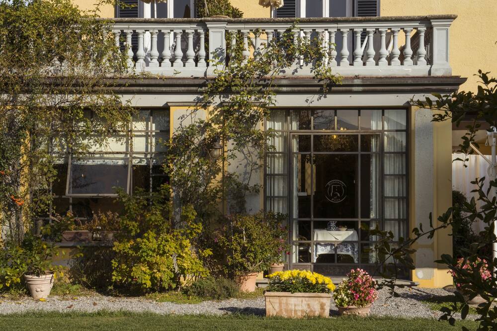 Al Porto di Lucca B&B