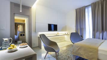 Literie de qualité supérieure, couette en duvet d'oie, minibar