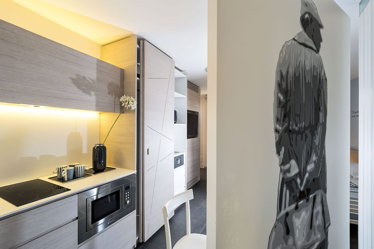 classic double room, 1 bedroom | 1 bedroom, premium bedding, down duvets, minibar