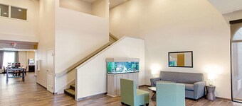 Quality Inn & Suites Near Tanger Outlet Mall