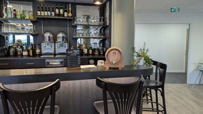 Bar (di hartanah)