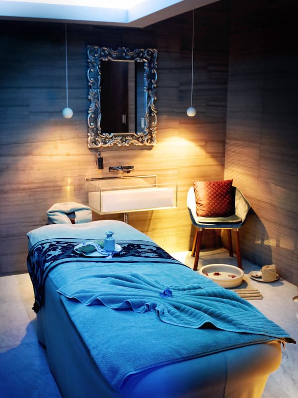 Couples treatment rooms, steam room, Turkish bath, body treatments