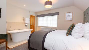 Double Room - Category 'Top Notch' | Individually decorated, desk, iron/ironing board, free WiFi