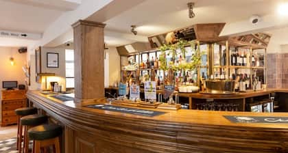 Old Cock Inn
