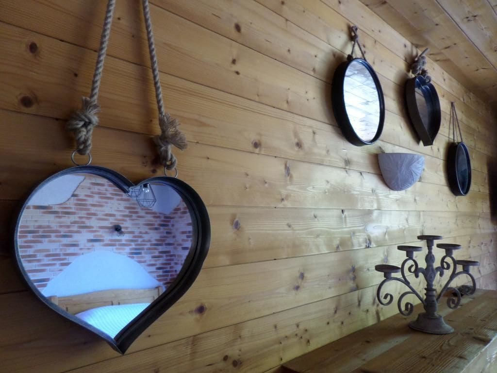 triple room | desk, soundproofing, free wifi, bed sheets