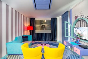 Suite Majestueuse, 1 très grand lit | 1 chambre, mini-bar avec articles gratuits