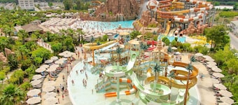 더 랜드 오브 레전즈 킹덤 호텔