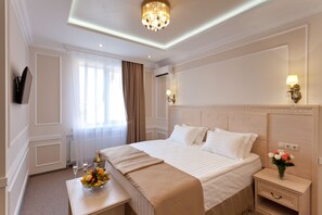 Comfort Double or Twin Room | Premium bedding, minibar, in-room safe, desk - Chocolatier Hotel (Krasnodar)