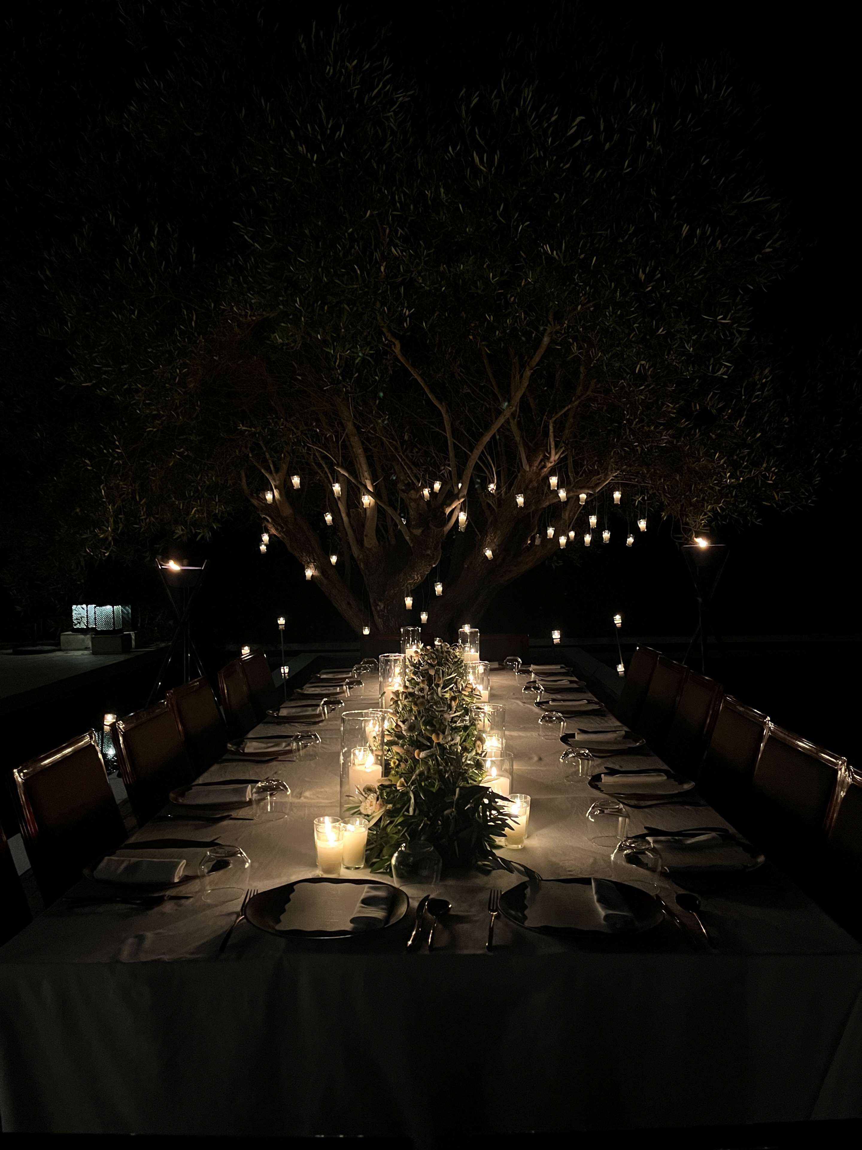 3 restaurants, breakfast, lunch, dinner served; moroccan cuisine