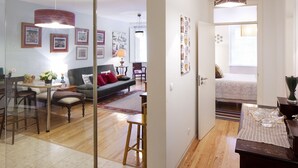 Apartment, 1 Bedroom, Ground Floor (Travessa Convento de Jesus) | Living room