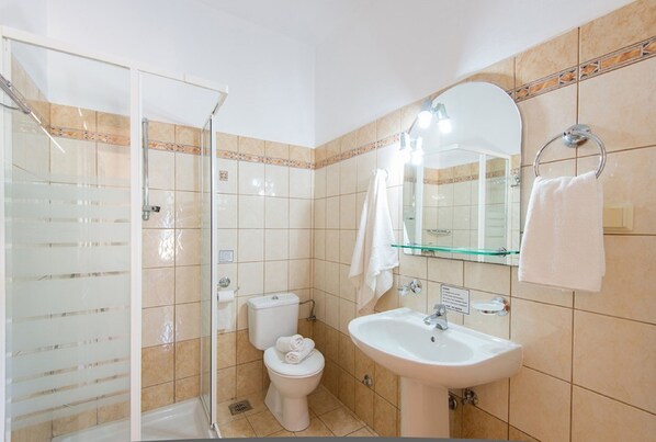 Bathroom - Blue Horizon (Paxos)