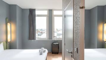 Doppelzimmer | Kostenlose Babybetten, kostenloses WLAN, Bettwäsche