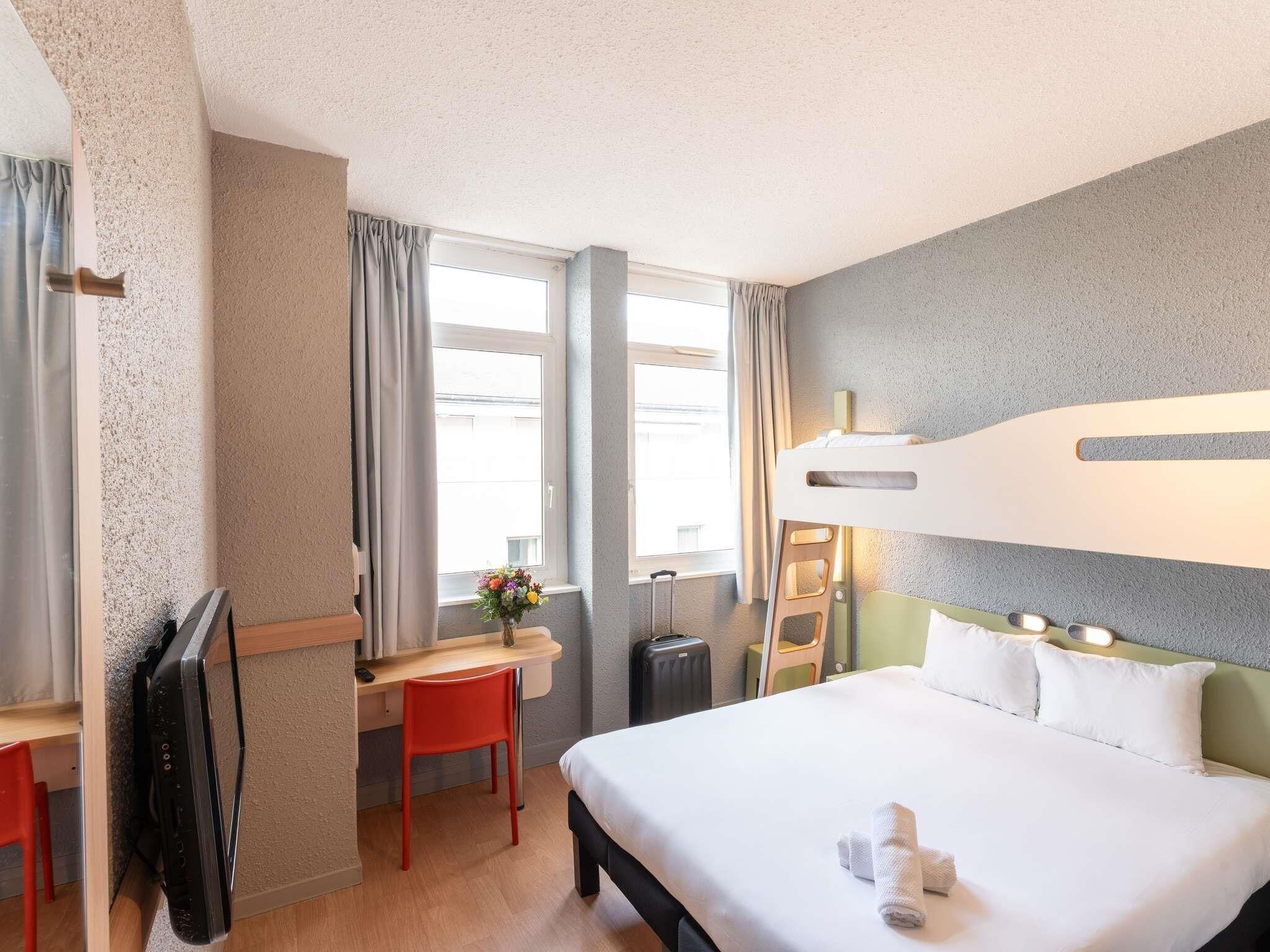 Standardrum (1 Double Bed and 1 Twin Bunk Bed) | Gratis barnsängar, gratis wi-fi och sängkläder