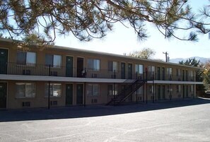 Exterior - Thunderbird Motel (Pocatello)