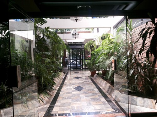 Apart-Hotel Suites Reforma