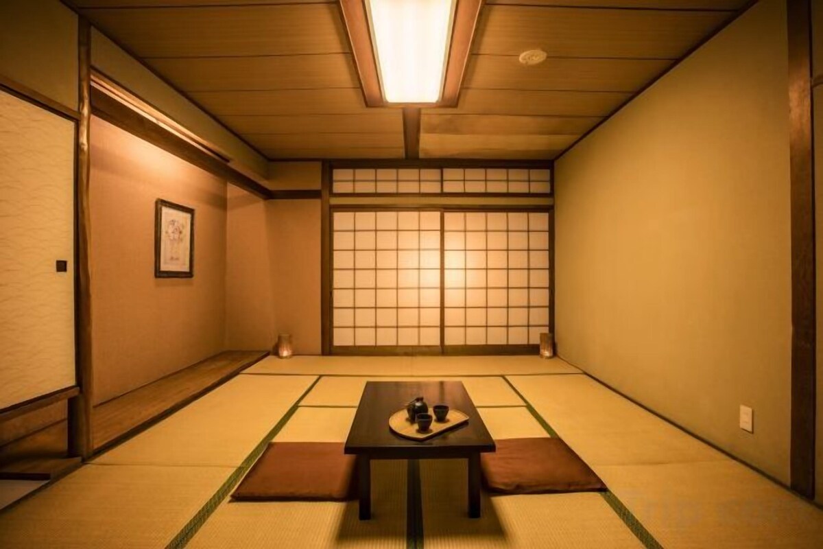 [Non-smoking] Standard Japanese-style Room, No Indoor Bath (no View)