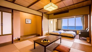 1 bedroom, in-room safe, desk, free WiFi