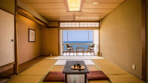 1 bedroom, in-room safe, desk, free WiFi
