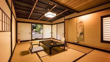 Suite "Kahou" with Open-air Bath (Garden View), Non-Smoking | In-room safe, desk, free WiFi