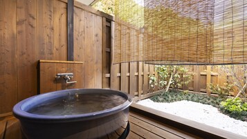 Caja de seguridad en la habitación, escritorio y wifi gratis 