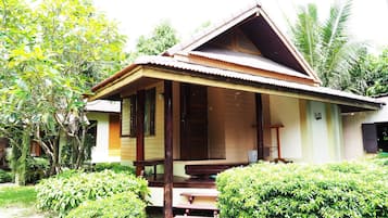 Bungalow | Uitzicht vanaf balkon