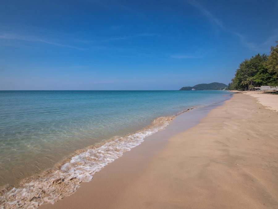 Private beach nearby, kayaking, rowing