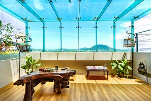 Interior detail - Hilltop Hotel (Phuket)