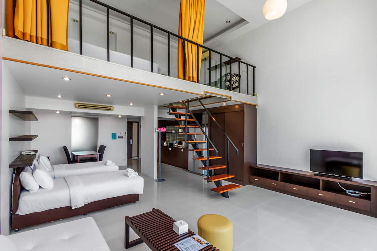 Executive Studio | Living area