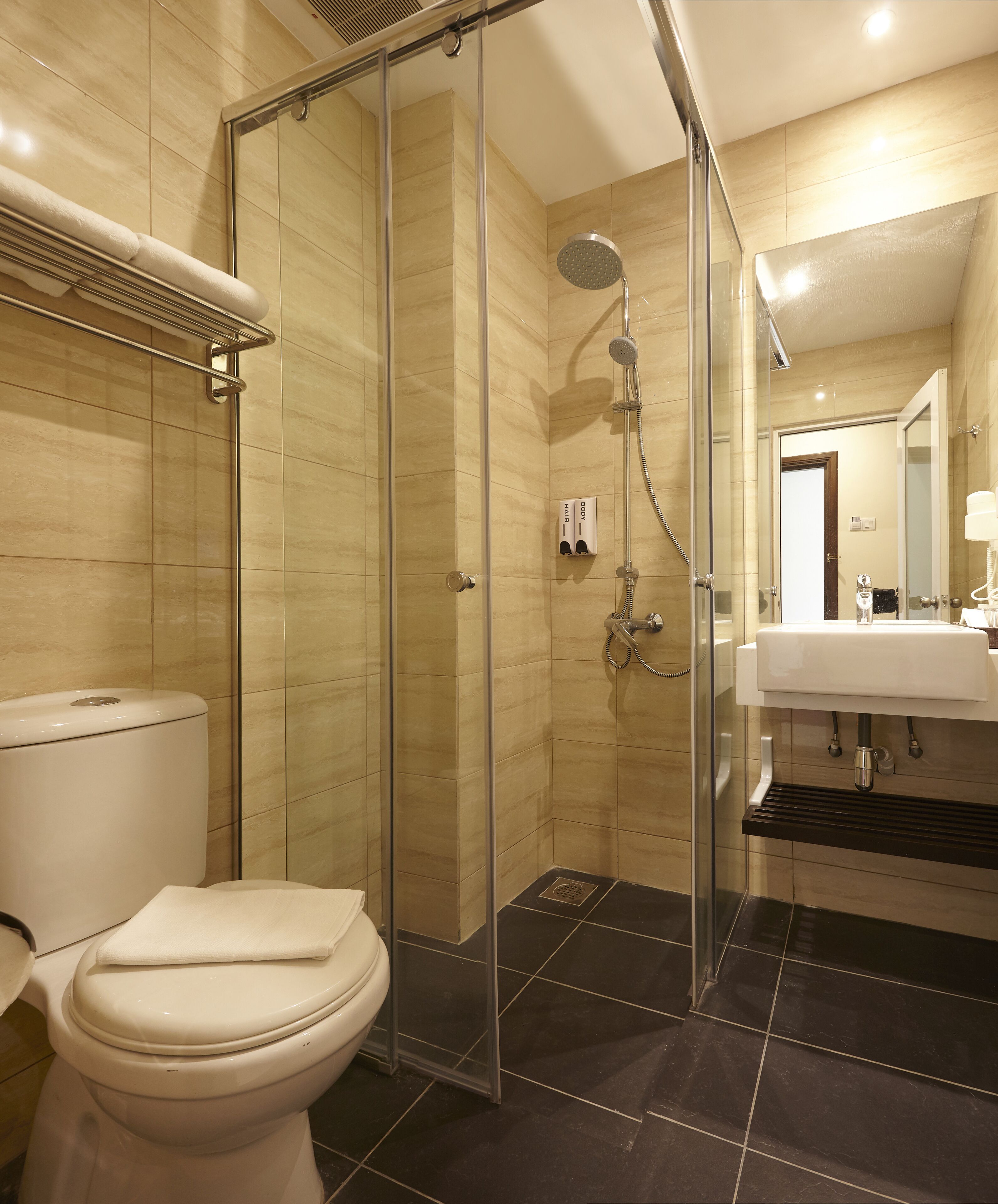 Photo - Hotel Six Seasons @ Mid Valley