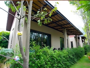 Habitació Premier, 1 llit de matrimoni gran | Vista del jardí