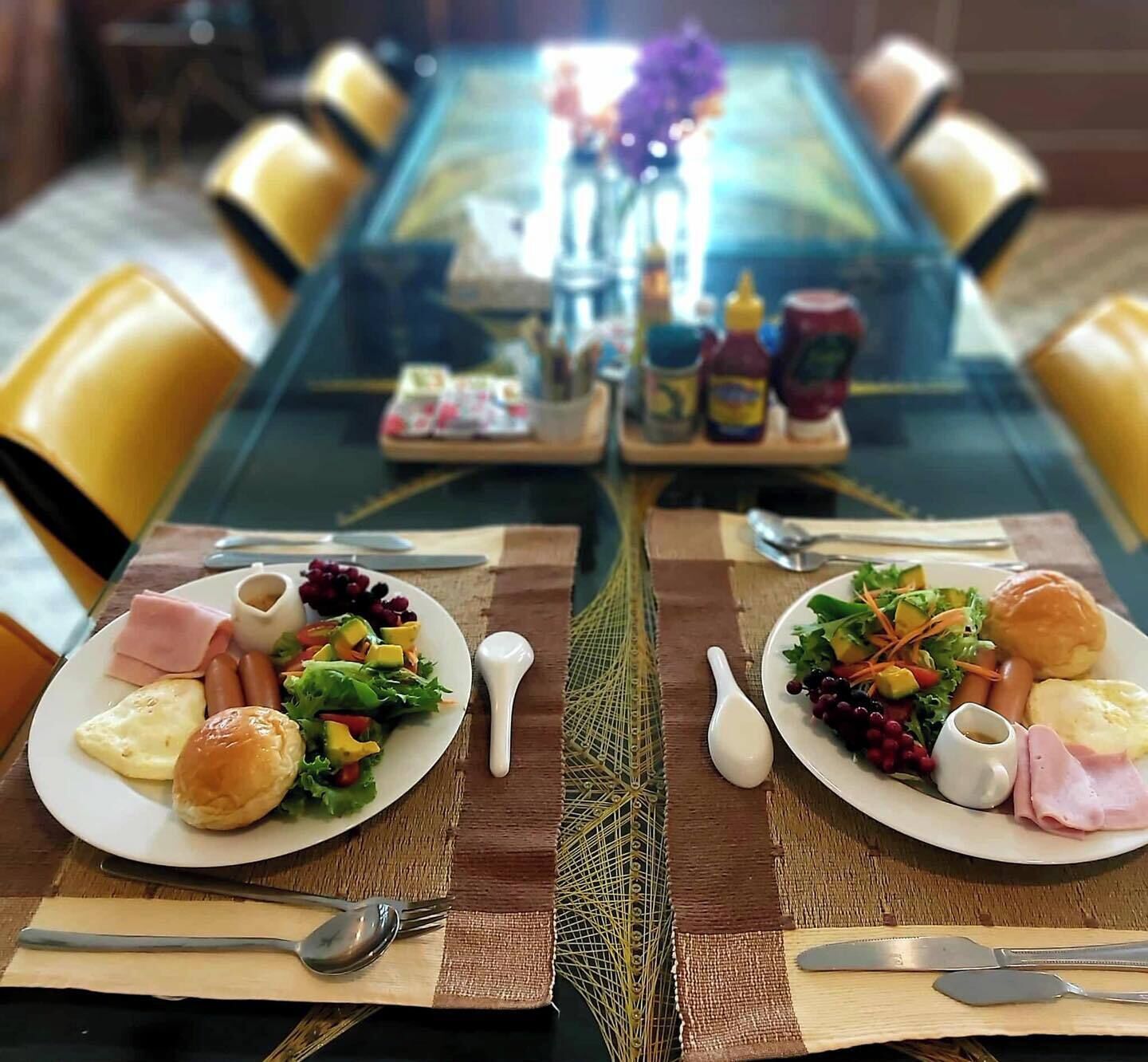 daily full breakfast (thb 250 per person)