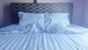 Studio | Blackout drapes, WiFi (free), bed sheets - Chokpipat Residence (Chiang Mai)