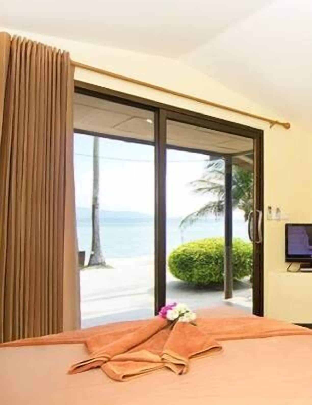 classic beachfront double | view from room