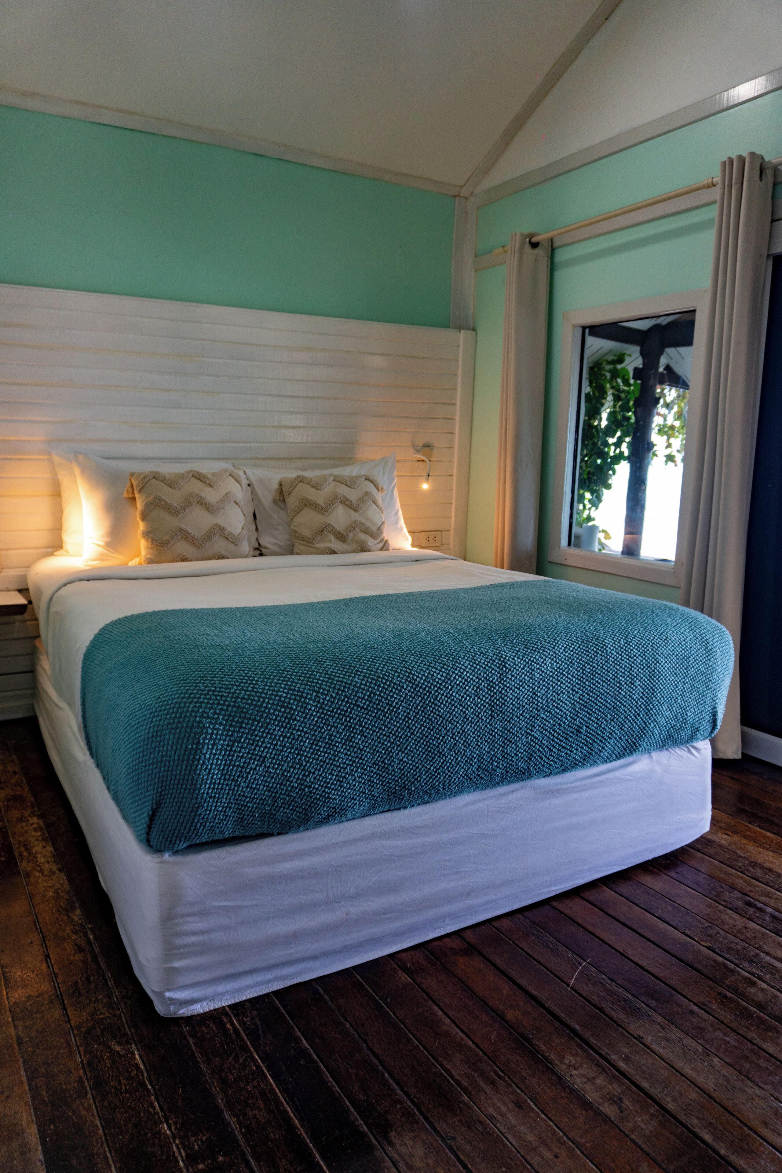 Beach Bungalow Wooden | 客房服务设施