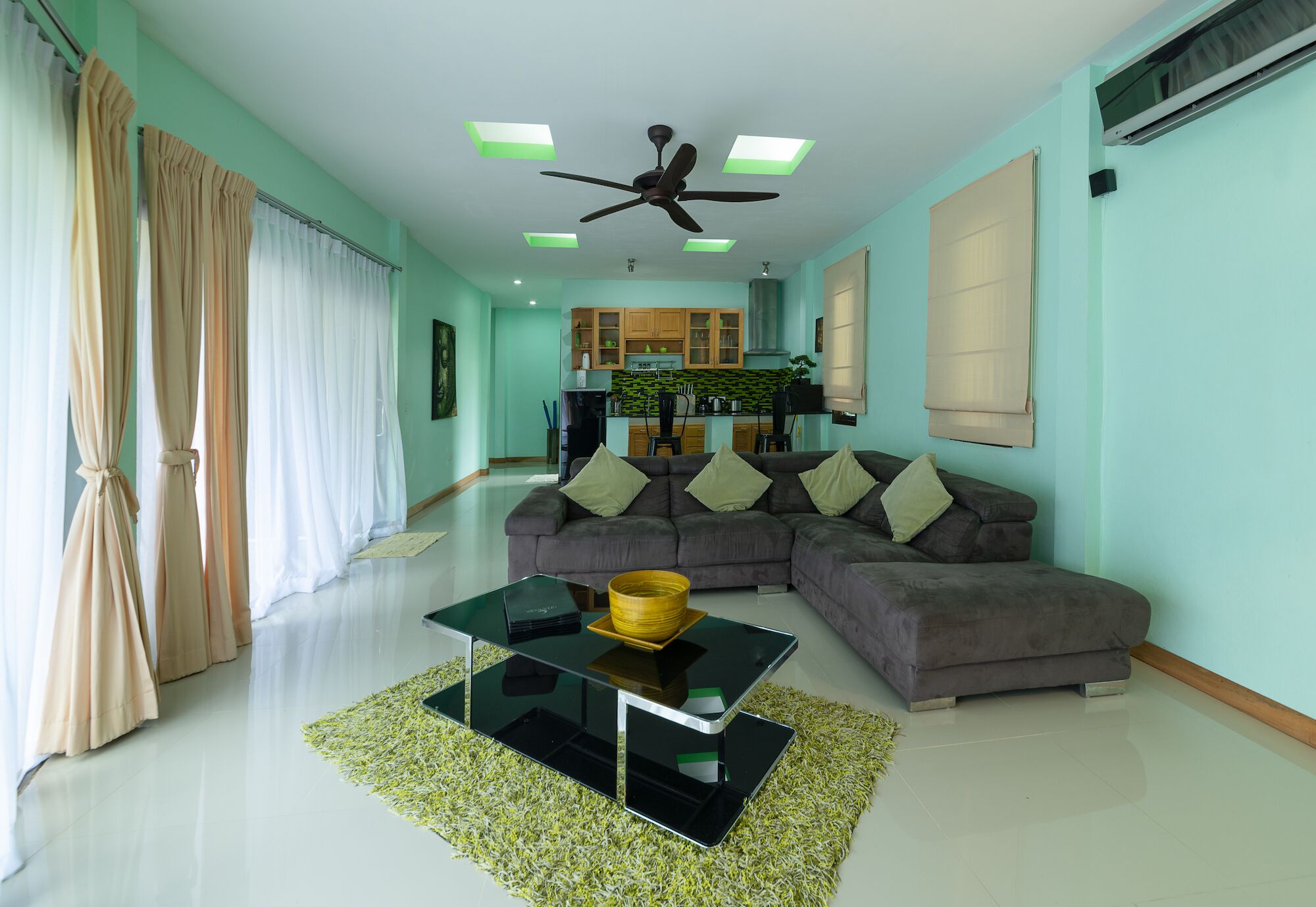 deluxe beachfront villa | living room